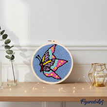 Carica l'immagine nel visualizzatore di Gallery, Punch Needle Kit Farfalla
