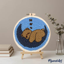 Carica l'immagine nel visualizzatore di Gallery, Punch Needle Kit Orso sulla luna