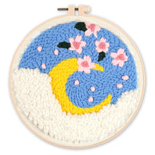 Carica l'immagine nel visualizzatore di Gallery, Punch Needle Fiori di ciliegio e la luna