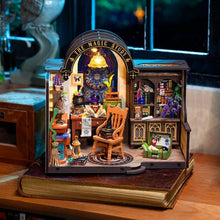 Carica l&#39;immagine nel visualizzatore di Gallery, Casa in Miniatura 3D - Lo Studio Magico