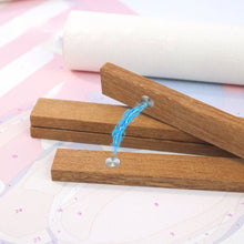 Carica l'immagine nel visualizzatore di Gallery, Dipingere con i Numeri Decorazioni per Porte - Gnomi Candy Cane