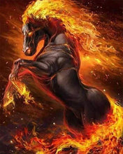 Carica l'immagine nel visualizzatore di Gallery, Diamond Painting - Cavallo Di Fuoco