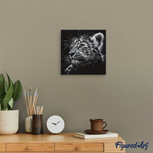 Carica l'immagine nel visualizzatore di Gallery, Diamond Painting - Leopardo In Bianco E Nero