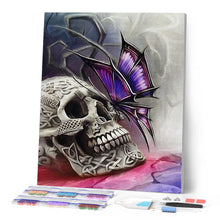 Carica l'immagine nel visualizzatore di Gallery, Diamond Painting - Teschio E Farfalla
