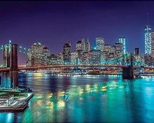 Carica l'immagine nel visualizzatore di Gallery, Diamond Painting - Fiume e grattacieli di New York