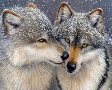 Carica l'immagine nel visualizzatore di Gallery, Diamond Painting - Lupi Sotto La Neve