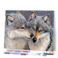 Carica l'immagine nel visualizzatore di Gallery, Diamond Painting - Lupi Sotto La Neve