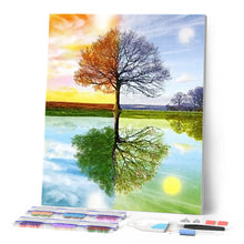 Carica l'immagine nel visualizzatore di Gallery, Diamond Painting - Albero Delle 4 Stagioni 2