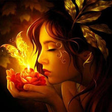 Carica l'immagine nel visualizzatore di Gallery, Diamond Painting - Donna E Farfalla