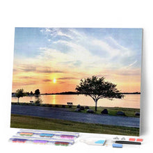 Carica l'immagine nel visualizzatore di Gallery, Diamond Painting - Lago Dorato