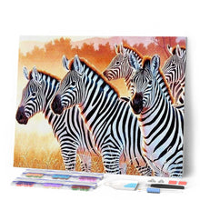 Carica l'immagine nel visualizzatore di Gallery, Diamond Painting - Famiglia Di Zebre