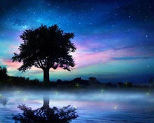 Carica l'immagine nel visualizzatore di Gallery, Diamond Painting - Albero Nella Notte