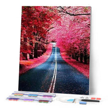 Carica l'immagine nel visualizzatore di Gallery, Diamond Painting - Strada In Autunno