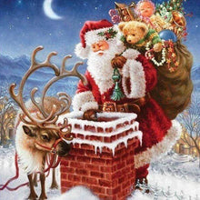 Carica l'immagine nel visualizzatore di Gallery, Diamond Painting - Babbo Natale Vicino Al Camino