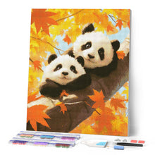 Carica l'immagine nel visualizzatore di Gallery, Diamond Painting - Cuccioli di panda in autunno