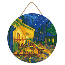 Carica l'immagine nel visualizzatore di Gallery, Diamond Painting su Disco di Legno - Van Gogh Terrazza Del Caffé Di Notte