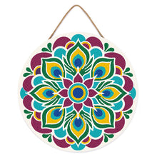 Carica l'immagine nel visualizzatore di Gallery, Diamond Painting su Disco di Legno - Mandala occhio di pavone