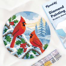 Carica l'immagine nel visualizzatore di Gallery, Diamond Painting su Disco di Legno - Cardinali invernali