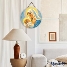 Carica l'immagine nel visualizzatore di Gallery, Diamond Painting su Disco di Legno - L’abbraccio di Maria