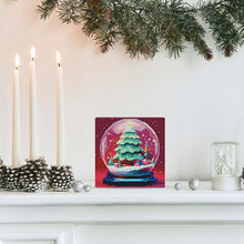 Carica l'immagine nel visualizzatore di Gallery, Mini Diamond Painting 25x25cm Albero di Natale nella Palla di Neve