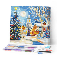 Carica l'immagine nel visualizzatore di Gallery, Mini Diamond Painting 25x25cm Strada natalizia innevata