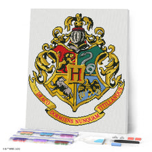 Carica l'immagine nel visualizzatore di Gallery, Diamond Painting - Stemma di Hogwarts - Harry Potter 40x50cm tela già incorniciata
