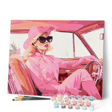 Carica l'immagine nel visualizzatore di Gallery, Dipingere con i numeri - Diva nella sua Macchina Rosa Figured'Art