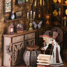 Carica l'immagine nel visualizzatore di Gallery, Book Nook - Camera dell'Alchimista