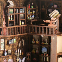 Carica l'immagine nel visualizzatore di Gallery, Book Nook - Camera dell'Alchimista