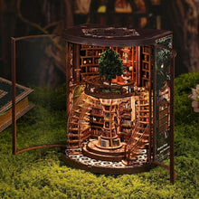 Carica l'immagine nel visualizzatore di Gallery, Book Nook - L'Albero della Conoscenza