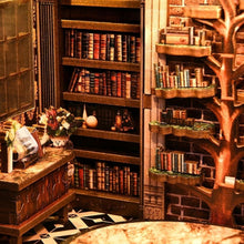 Carica l'immagine nel visualizzatore di Gallery, Book Nook - L'Albero della Conoscenza