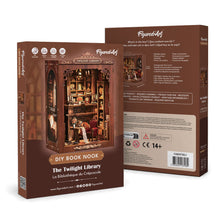 Carica l'immagine nel visualizzatore di Gallery, Book Nook - La Biblioteca del Crepuscolo