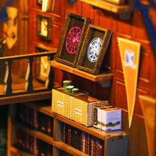 Carica l'immagine nel visualizzatore di Gallery, Book Nook - Casa Magica di Mira