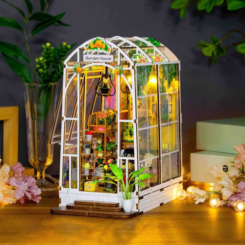 Book Nook - Serra e Fiori