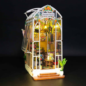 Book Nook - Serra e Fiori