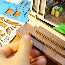 Carica l&#39;immagine nel visualizzatore di Gallery, Book Nook - Serra e Fiori