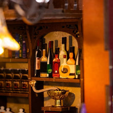 Carica l'immagine nel visualizzatore di Gallery, Book Nook - Casa del Caffè