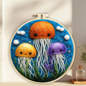 Needle Felting Amici Meduse