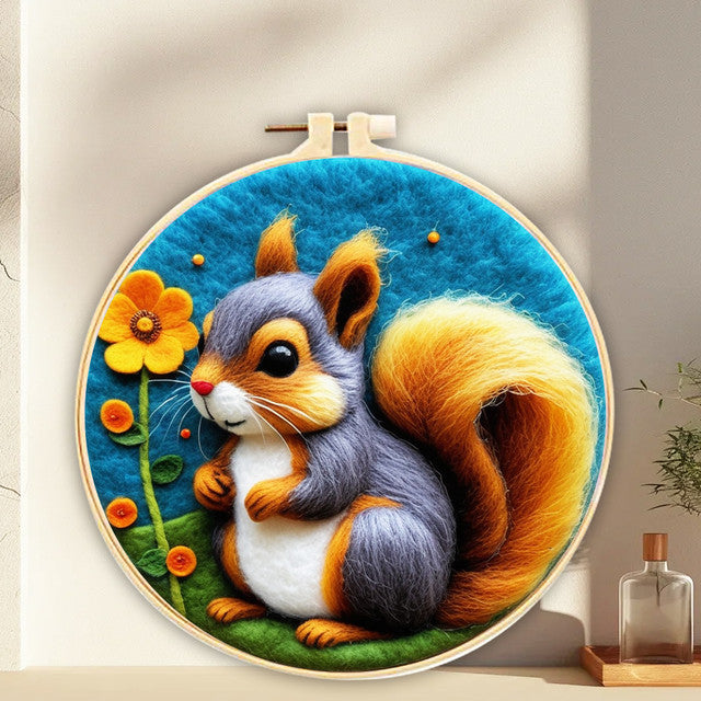 Needle Felting Scoiattolo Piccolo con Fiori