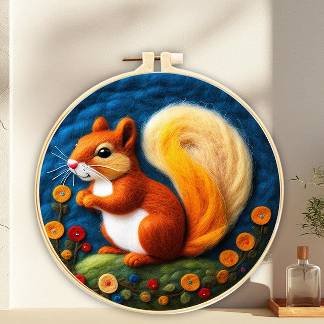 Needle Felting Scoiattolo con Fiori