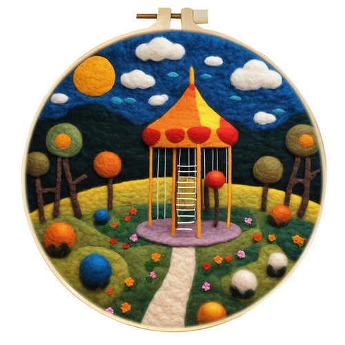 Needle Felting Gazebo in un Parco