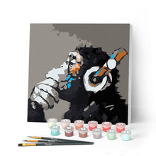 Carica l'immagine nel visualizzatore di Gallery, Mini Kit da Dipingere con i Numeri 20x20cm con cornice Scimmia con le cuffie