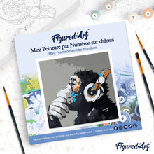 Carica l'immagine nel visualizzatore di Gallery, Mini Kit da Dipingere con i Numeri 20x20cm con cornice Scimmia con le cuffie