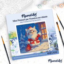 Carica l'immagine nel visualizzatore di Gallery, Mini Kit da Dipingere con i Numeri 20x20cm con cornice - Gattino di Babbo Natale