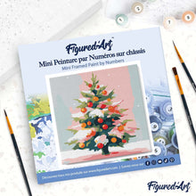 Carica l'immagine nel visualizzatore di Gallery, Mini Kit da Dipingere con i Numeri 20x20cm con cornice - Albero di Natale innevato