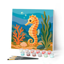 Carica l'immagine nel visualizzatore di Gallery, Mini Kit da Dipingere con i Numeri 20x20cm con cornice - Cavalluccio marino Figured'Art