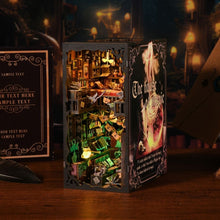 Carica l'immagine nel visualizzatore di Gallery, Book Nook - Antro Magico Figured'Art