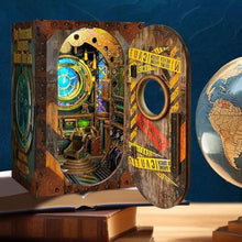 Carica l'immagine nel visualizzatore di Gallery, Book Nook - 10.000 Leghe Sotto i Mari Figured'Art