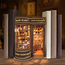 Carica l'immagine nel visualizzatore di Gallery, Book Nook - Negozio di Bacchette Magiche