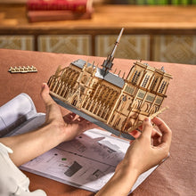 Carica l'immagine nel visualizzatore di Gallery, Puzzle 3D - Cattedrale di Notre Dame